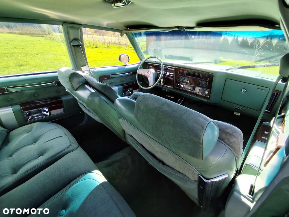 Oldsmobile Regency - 13