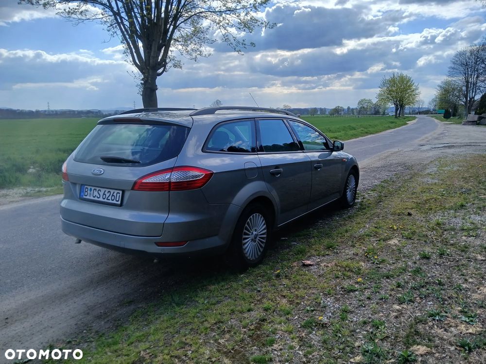 Ford Mondeo 2.5 Titanium - 9