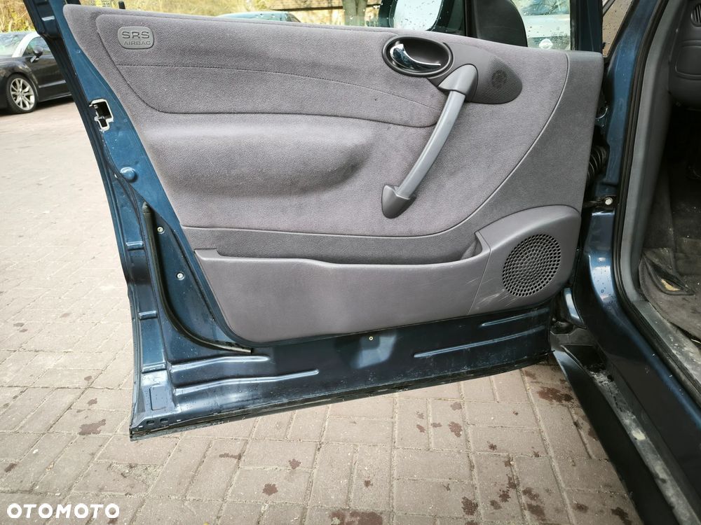 Mercedes-Benz Klasa A 160 L Classic Piccadilly - 32