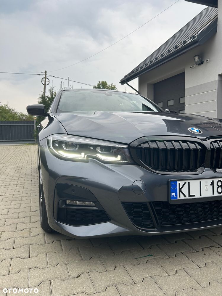 BMW Seria 3 330i - 6