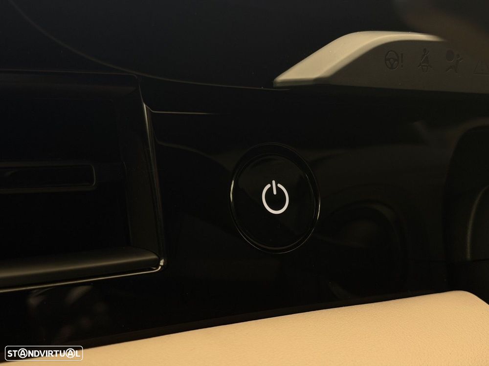 Porsche Taycan Cross Turismo 4 - 36