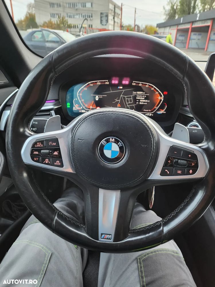 BMW Seria 5 530d xDrive AT MHEV - 8