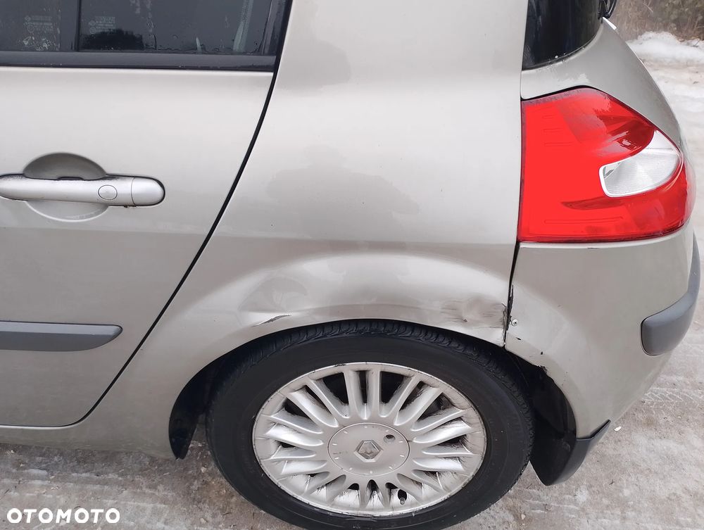 Renault Megane 1.6 16V Confort Authentique - 9