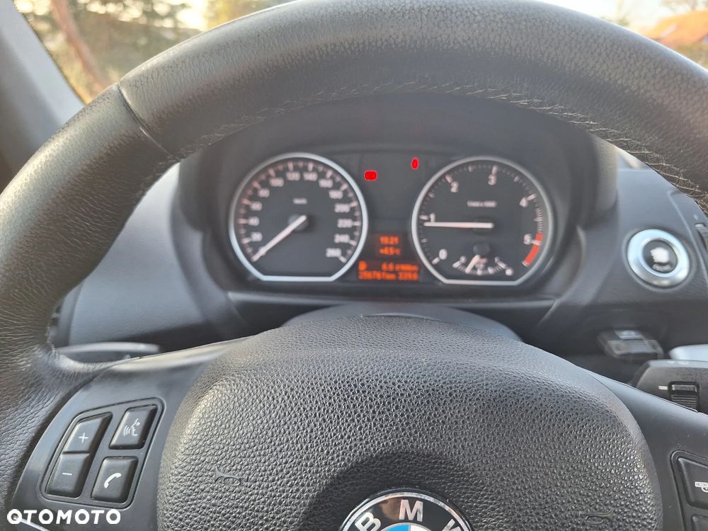 BMW Seria 1 120d DPF - 29