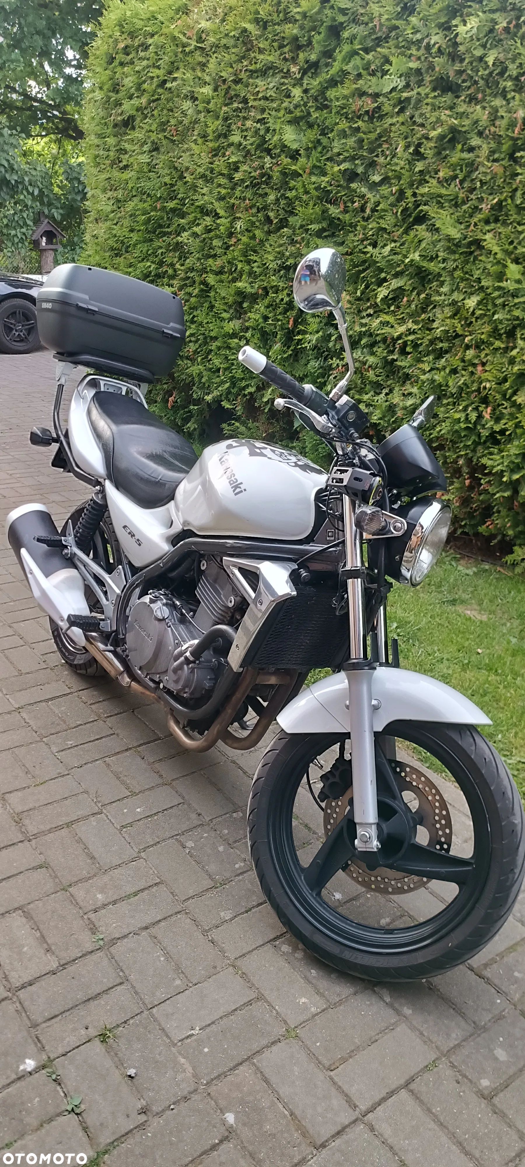 Kawasaki ER - 1