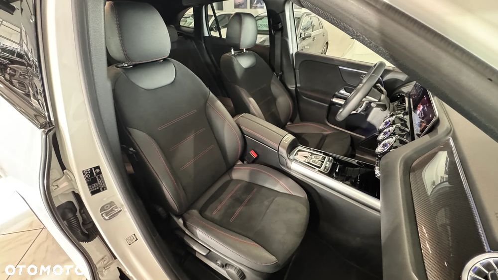 Mercedes-Benz GLA 200 AMG Line - 29
