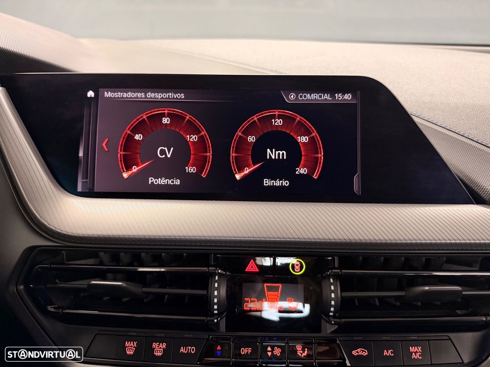 BMW 118 i Pack Desportivo M Auto - 20
