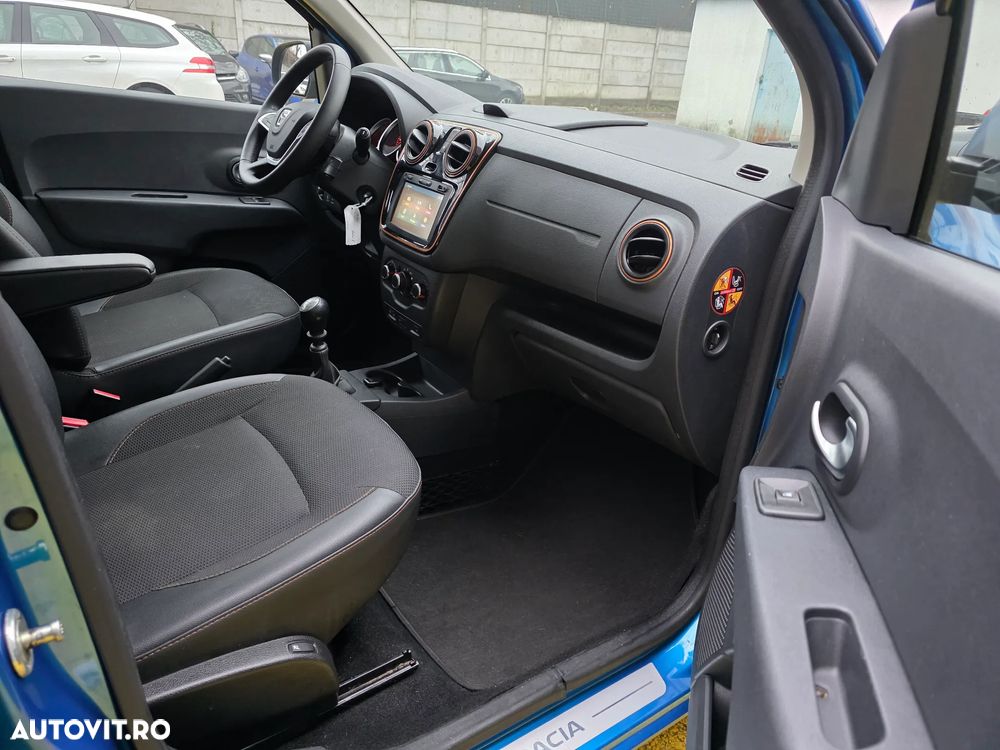 Dacia Lodgy dCi 110 Stepway Celebration - 14