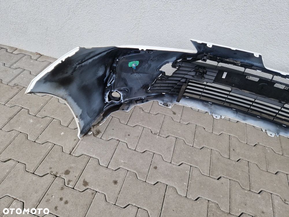 Zderzak Toyota Corolla XII E210 E21 sedan - 9