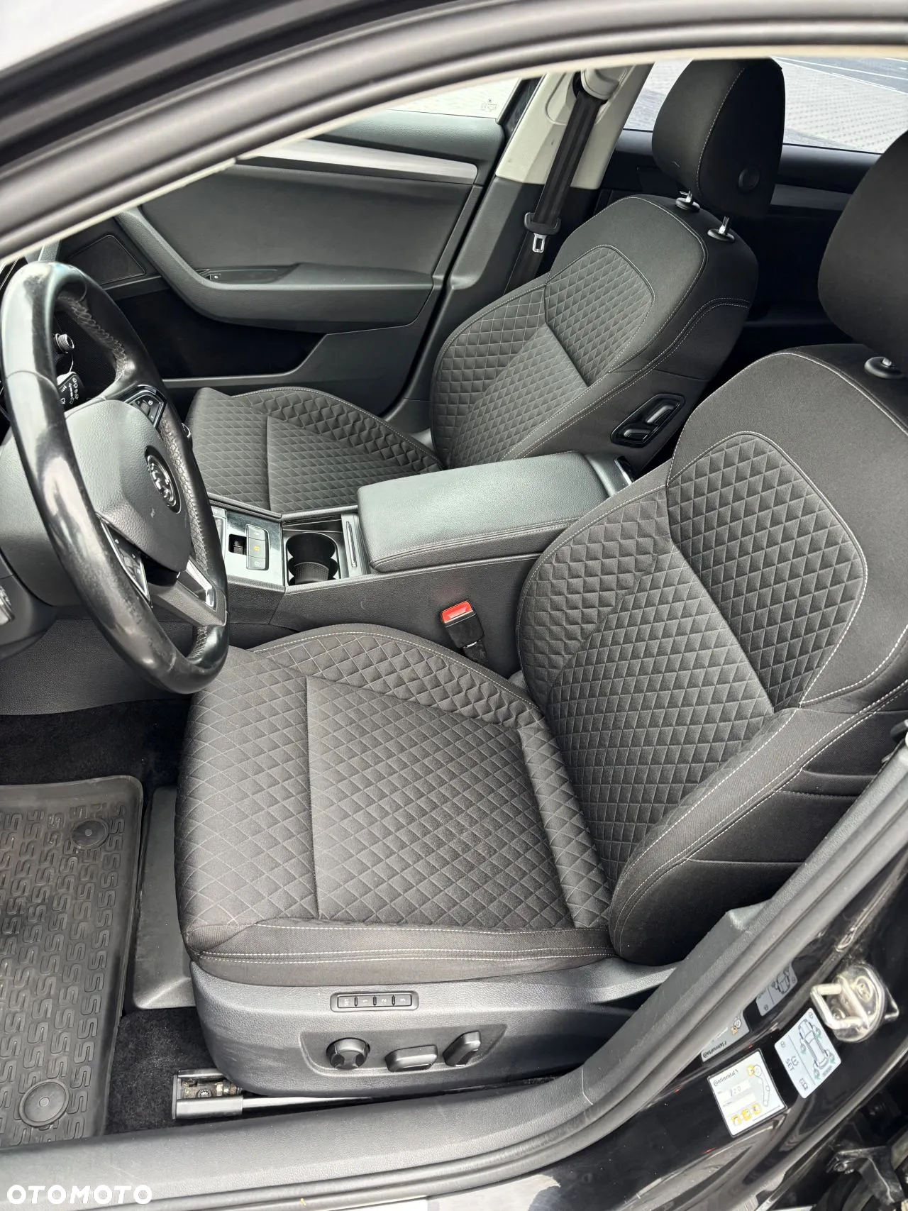 Skoda Superb 2.0 TDI Style - 13