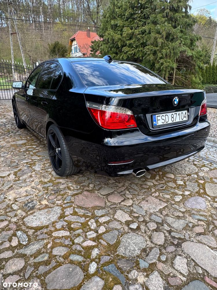 BMW Seria 5 520d Edition Exclusive - 4