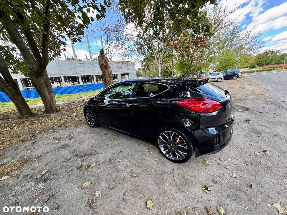 Kia ProCeed 1.6 T-GDI GT - 2
