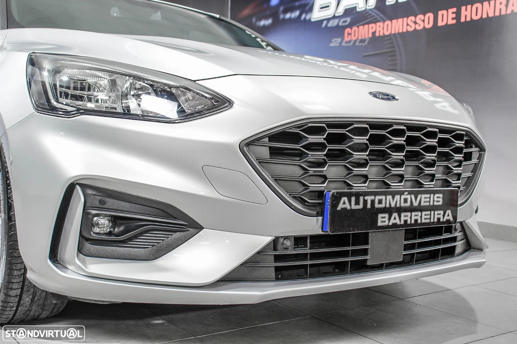 Ford Focus 1.5 TDCi EcoBlue ST-Line - 25
