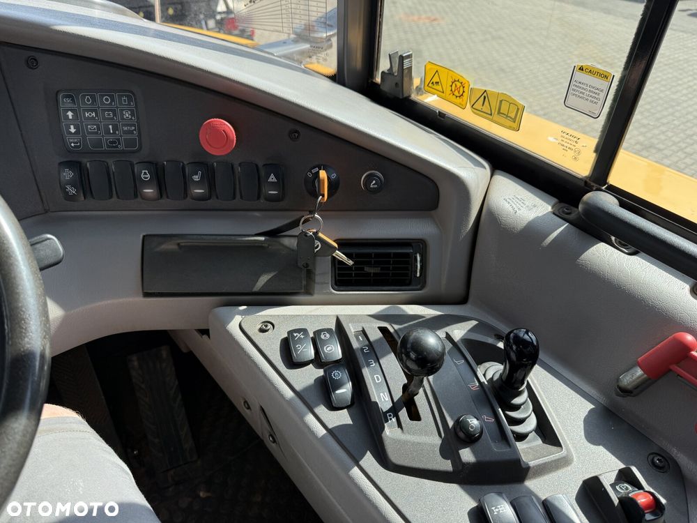 Volvo A25G - 17
