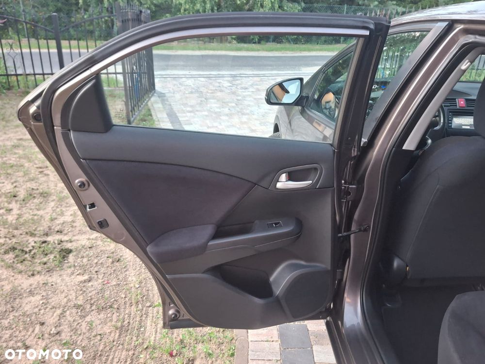 Honda Civic 1.8 Executive NAVI - 25
