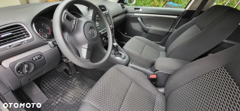 Volkswagen Golf 1.6 TDI BlueMotion Technology DSG Comfortline - 10