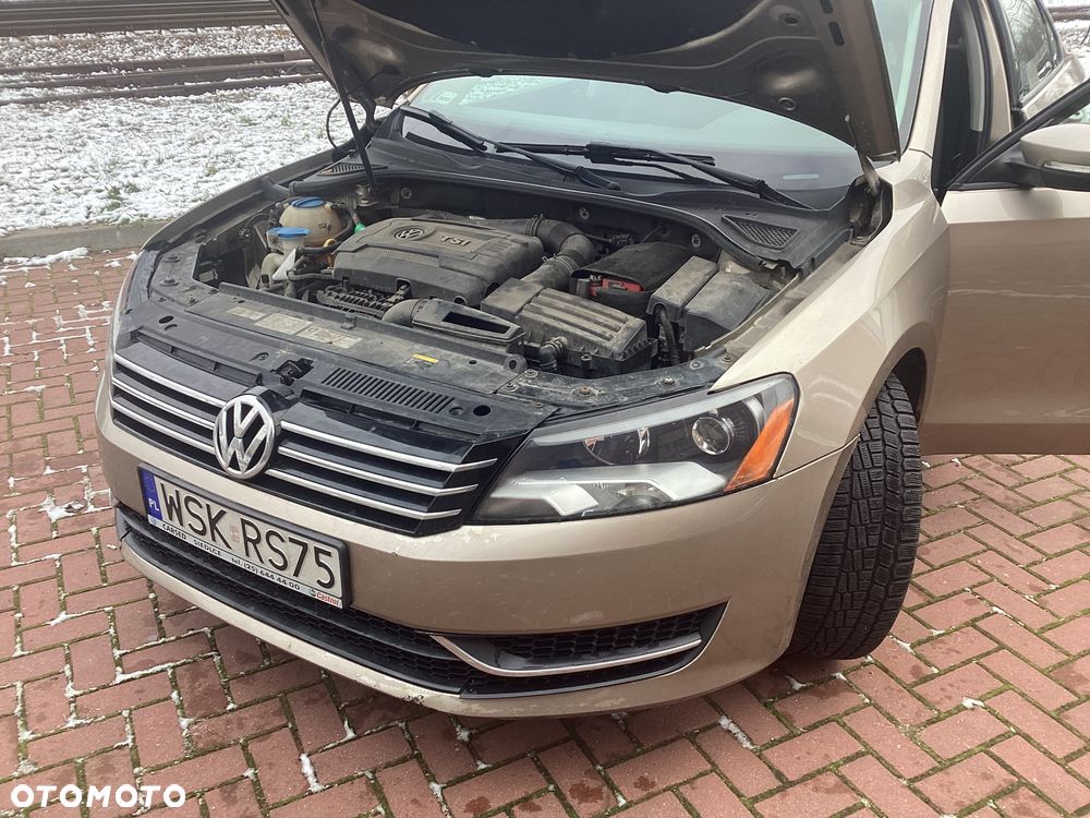 Volkswagen Passat - 20