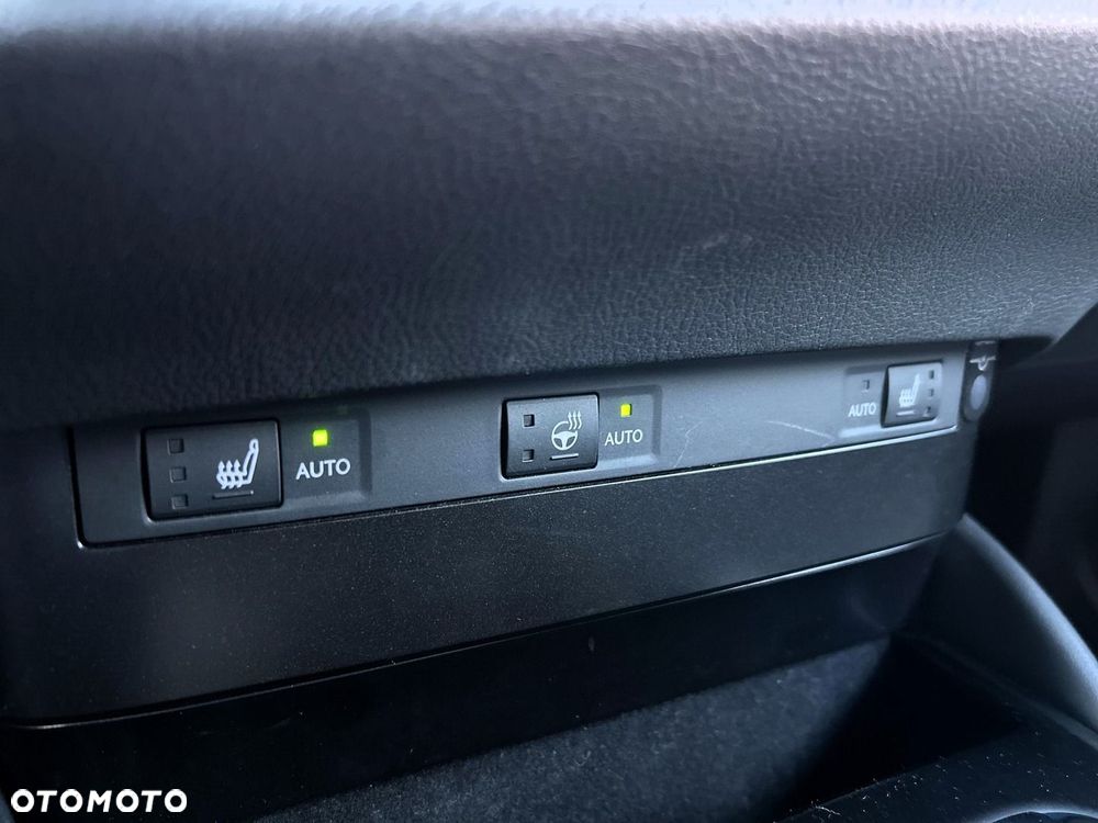 Lexus ES 300h Business Edition - 22