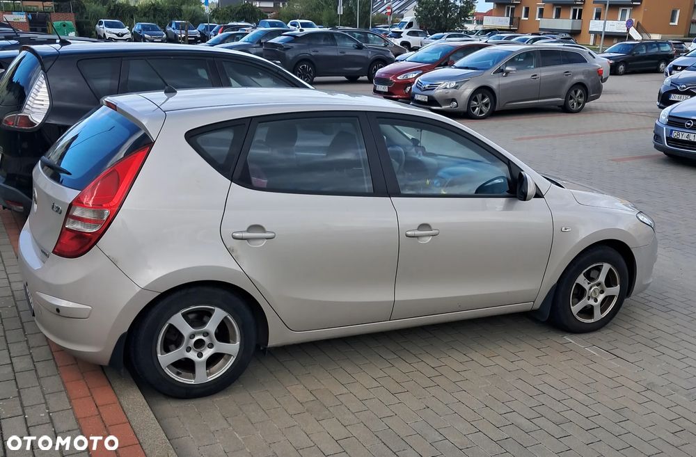 Hyundai i30 1.6 CRDi Comfort - 10
