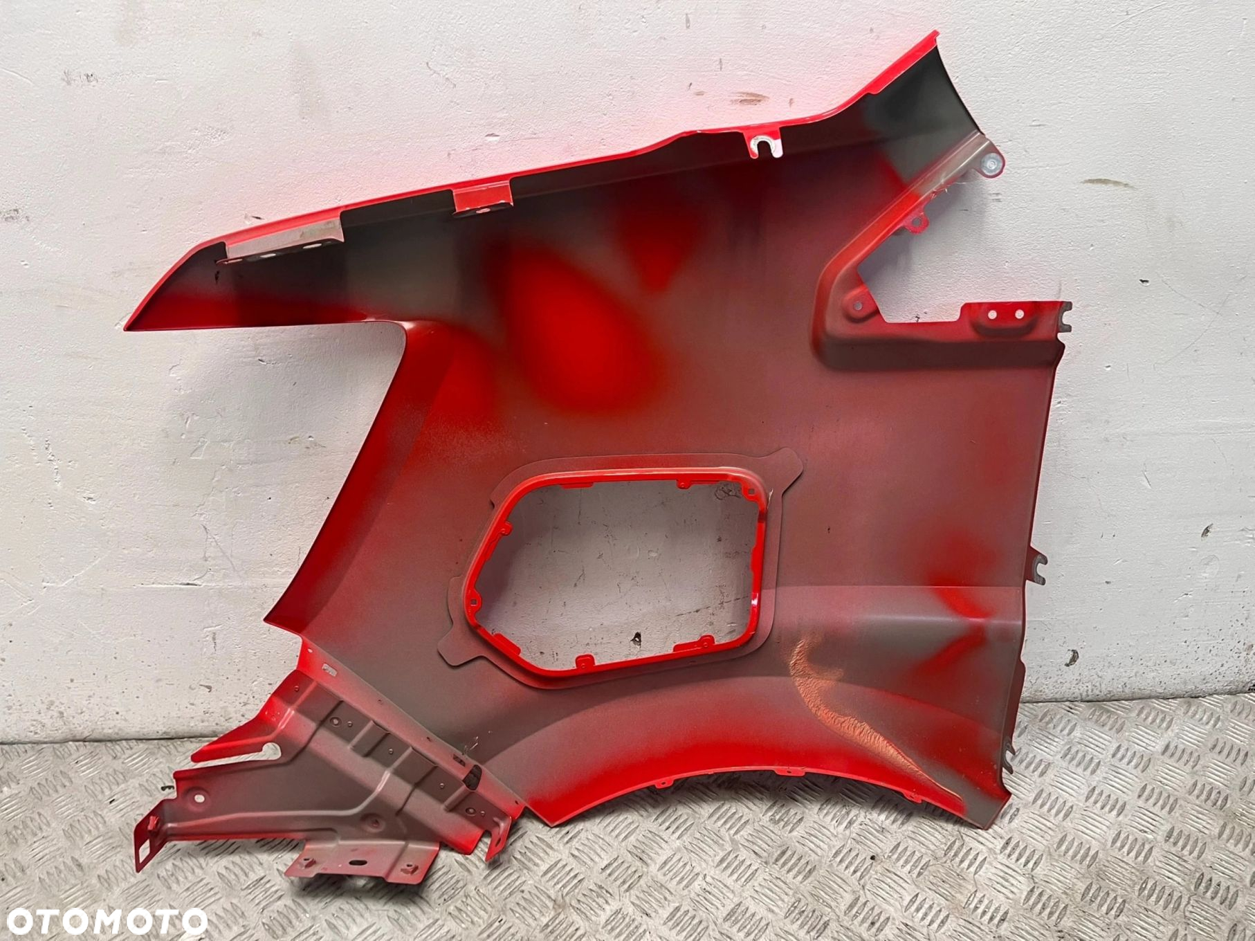 BLOTNIK PRAWY PRZOD RENAULT MASTER IV 4 E-TECH 24- - 9