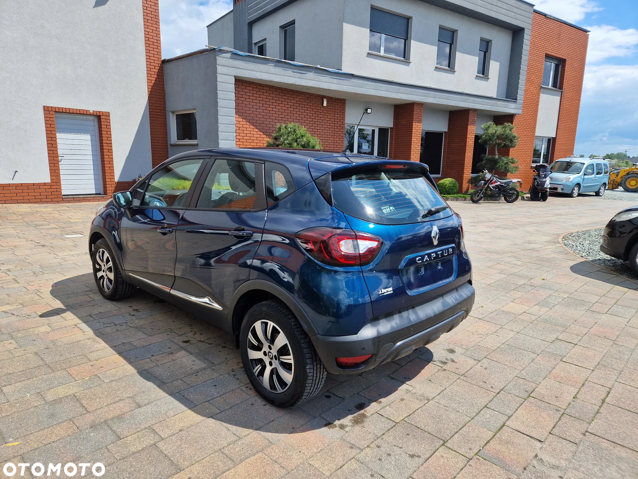 Renault Captur 1.5 dCi Energy Zen EDC EU6 - 7