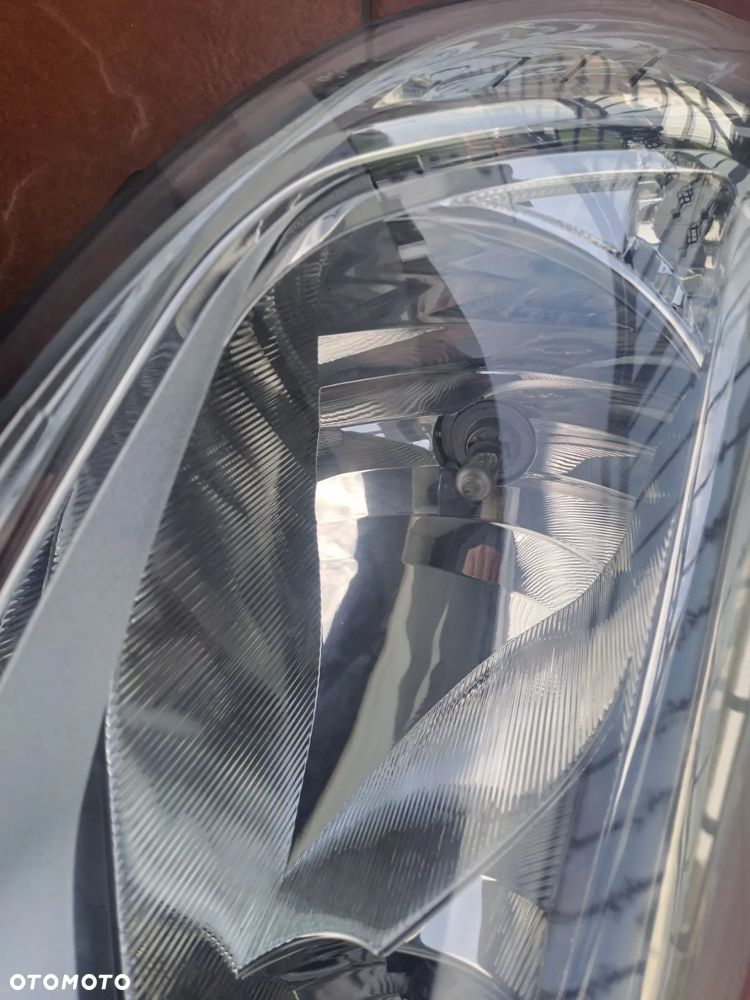 Ford Fokus MK3 lampy przednie EU i inne - 3