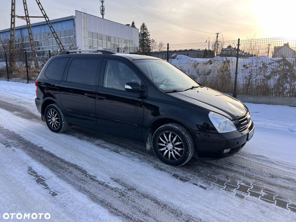 Kia Carnival - 13