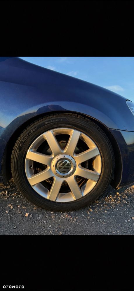 Volkswagen Golf 1.6 TDI DPF BlueMotion - 4