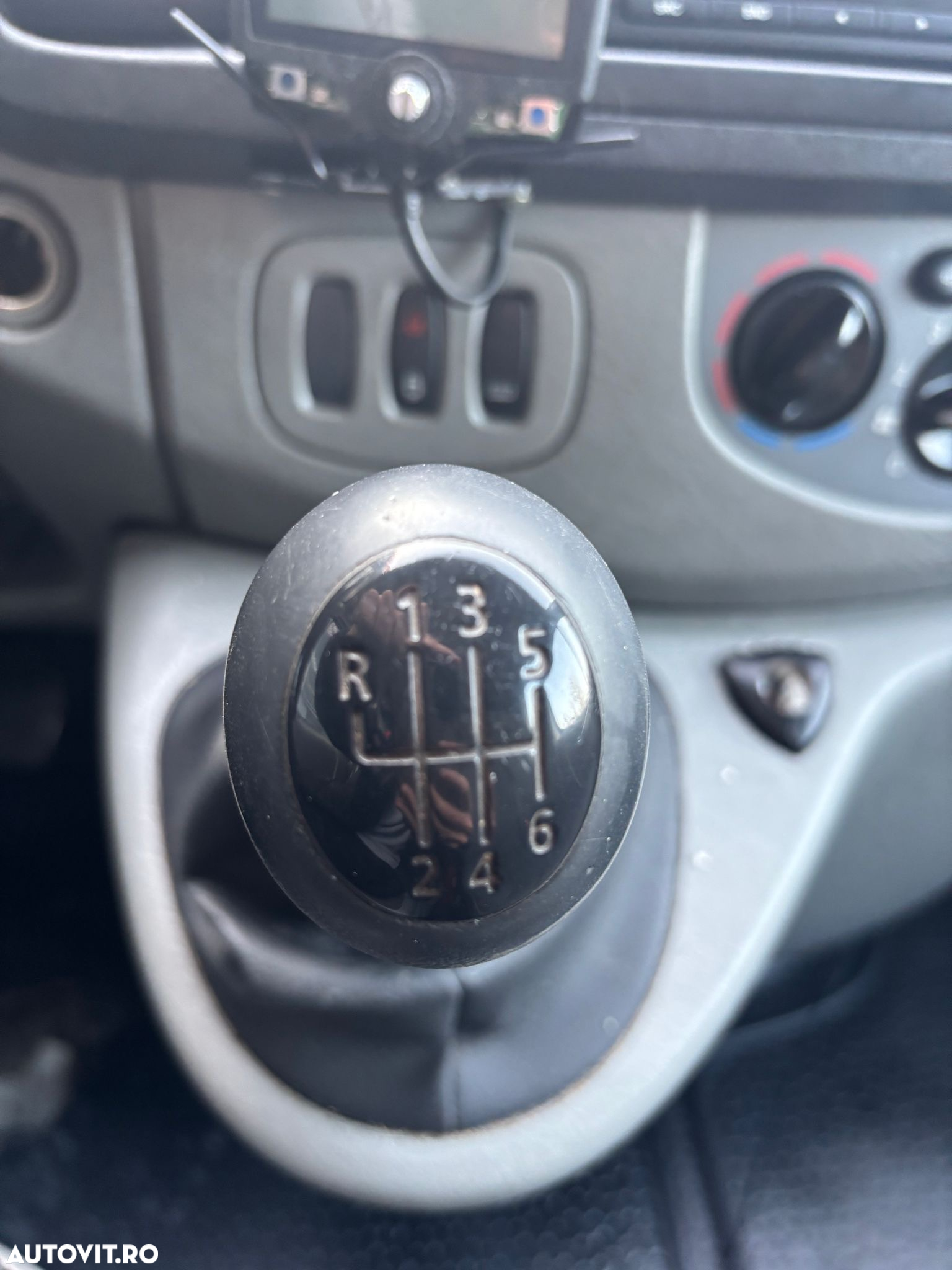 Opel Vivaro - 15