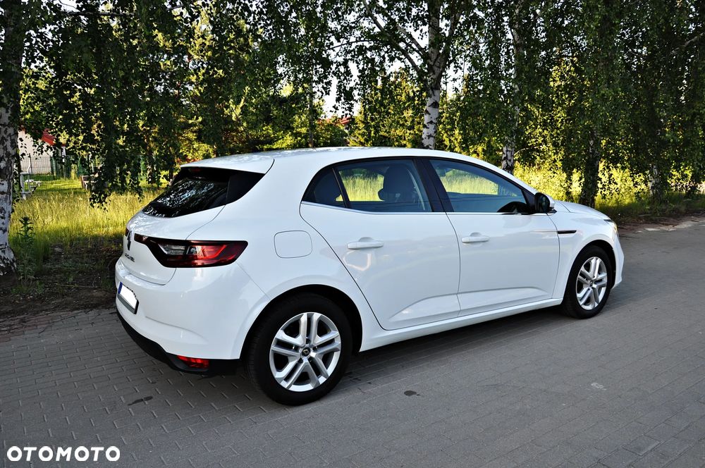 Renault Megane ENERGY TCe 100 EXPERIENCE - 8