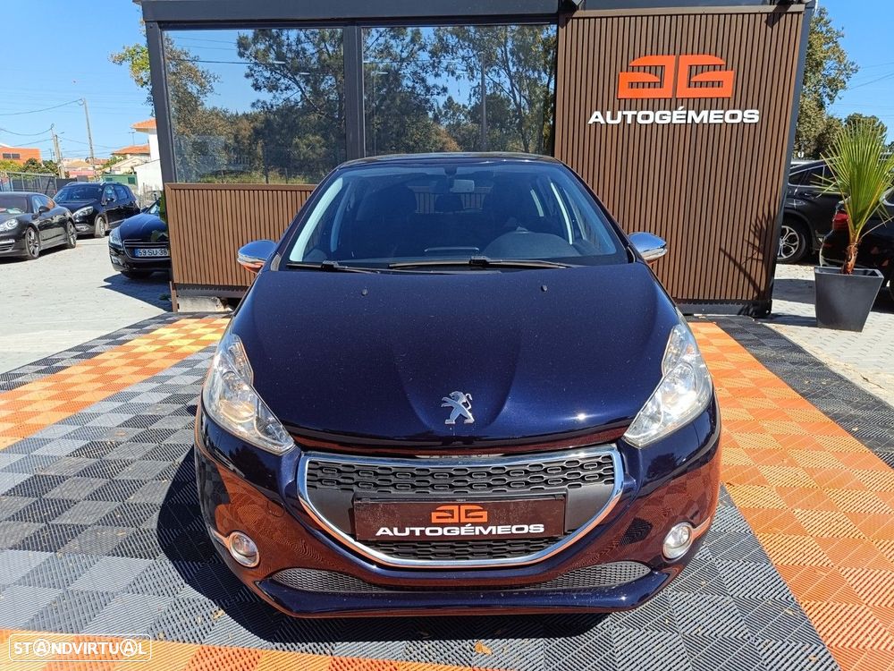 Peugeot 208 1.2 VTi SE Style - 2