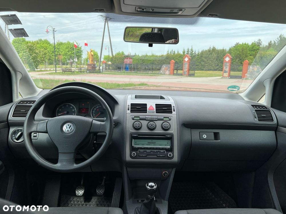 Volkswagen Touran 1.6 - 13