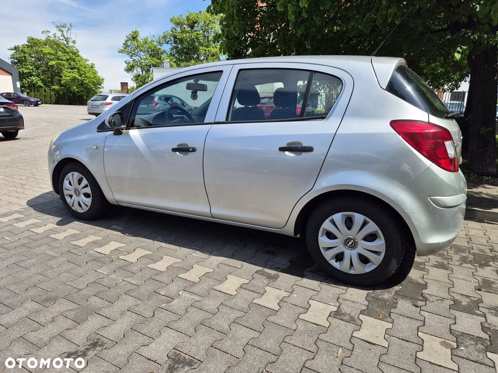 Opel Corsa 1.2 16V 111 - 2