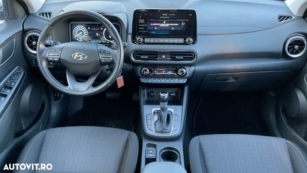 Hyundai KONA - 8