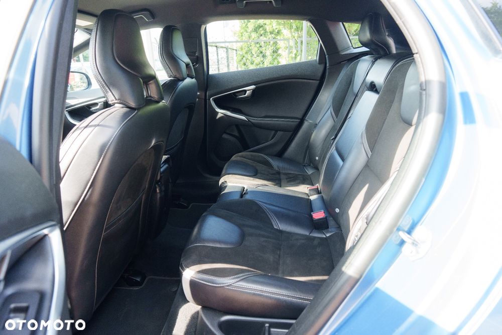 Volvo V40 D2 RDesign - 12