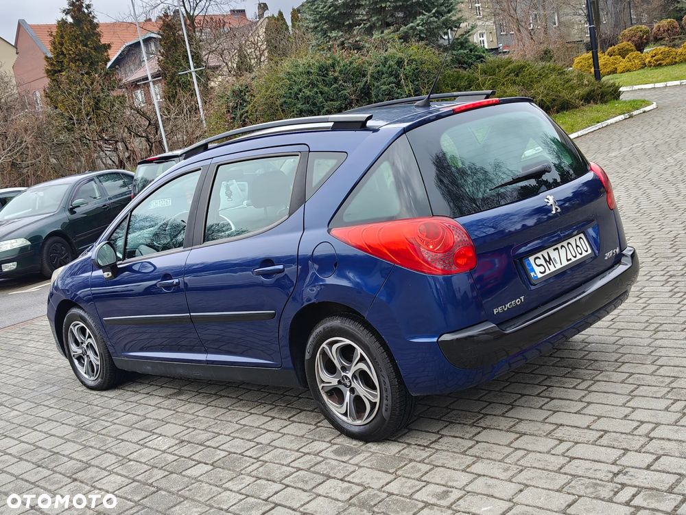 Peugeot 207 90 HDi FAP (Blue Lion) Sport - 12