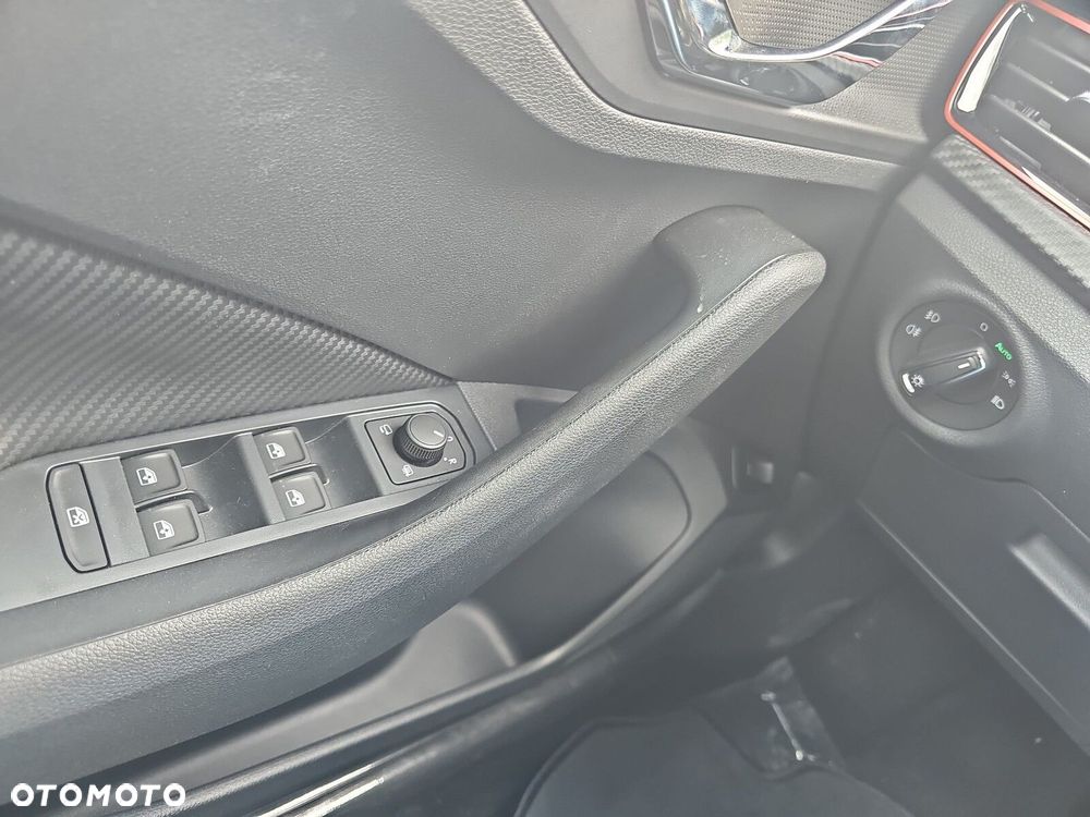 Skoda Kamiq 1.5 TSI Monte Carlo DSG - 24
