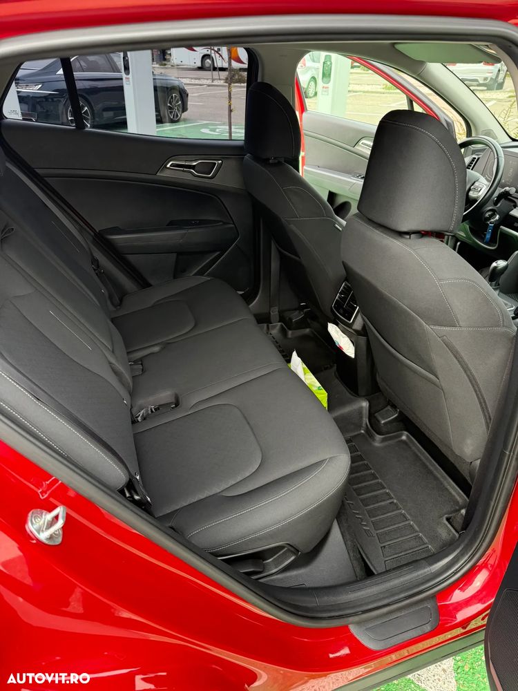 Kia Sportage 1.6 T-GDI MHEV 6MT 4x2 Urban - 10