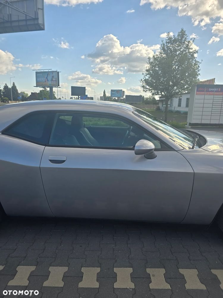 Dodge Challenger - 6