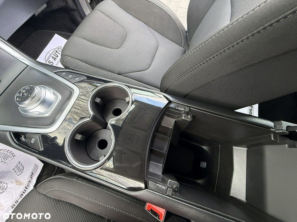 Ford S-Max 2.0 EcoBlue Titanium - 25