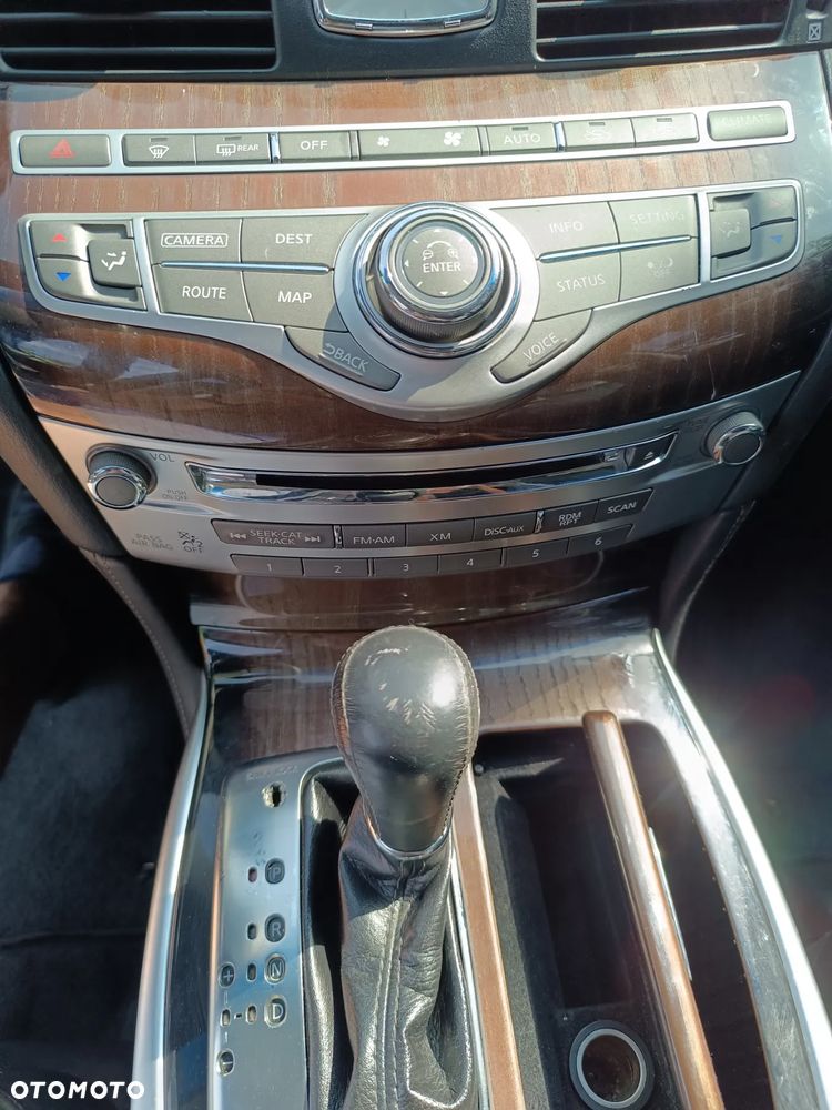 Infiniti Q70 3.7 Sport Tech - 10