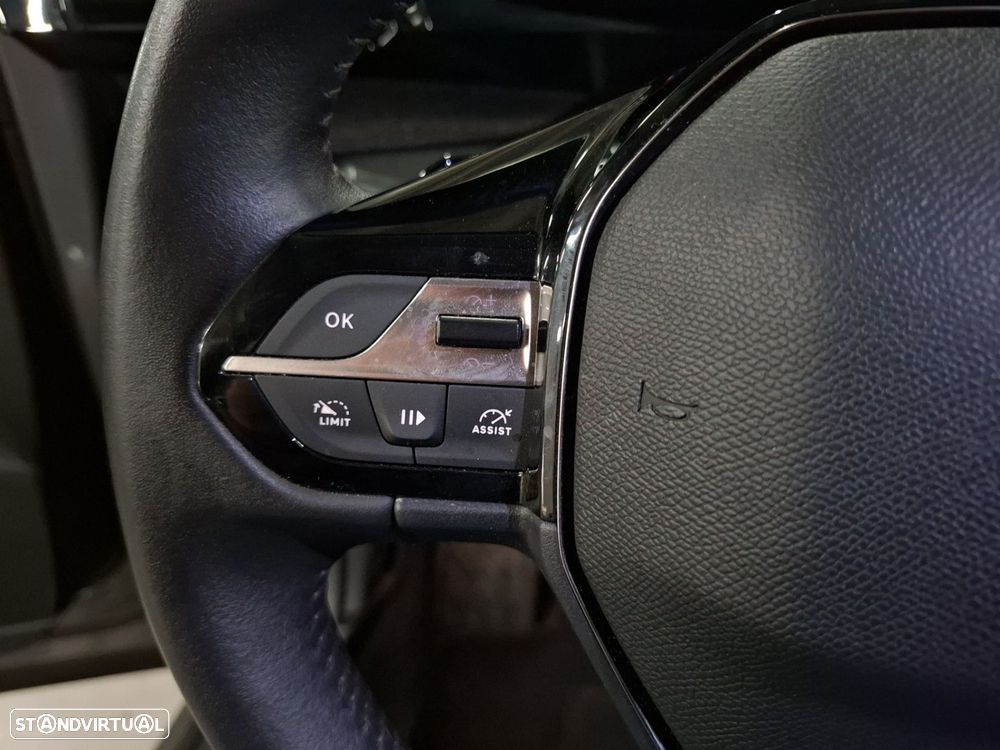 Peugeot 408 1.2 PureTech Allure EAT8 - 16