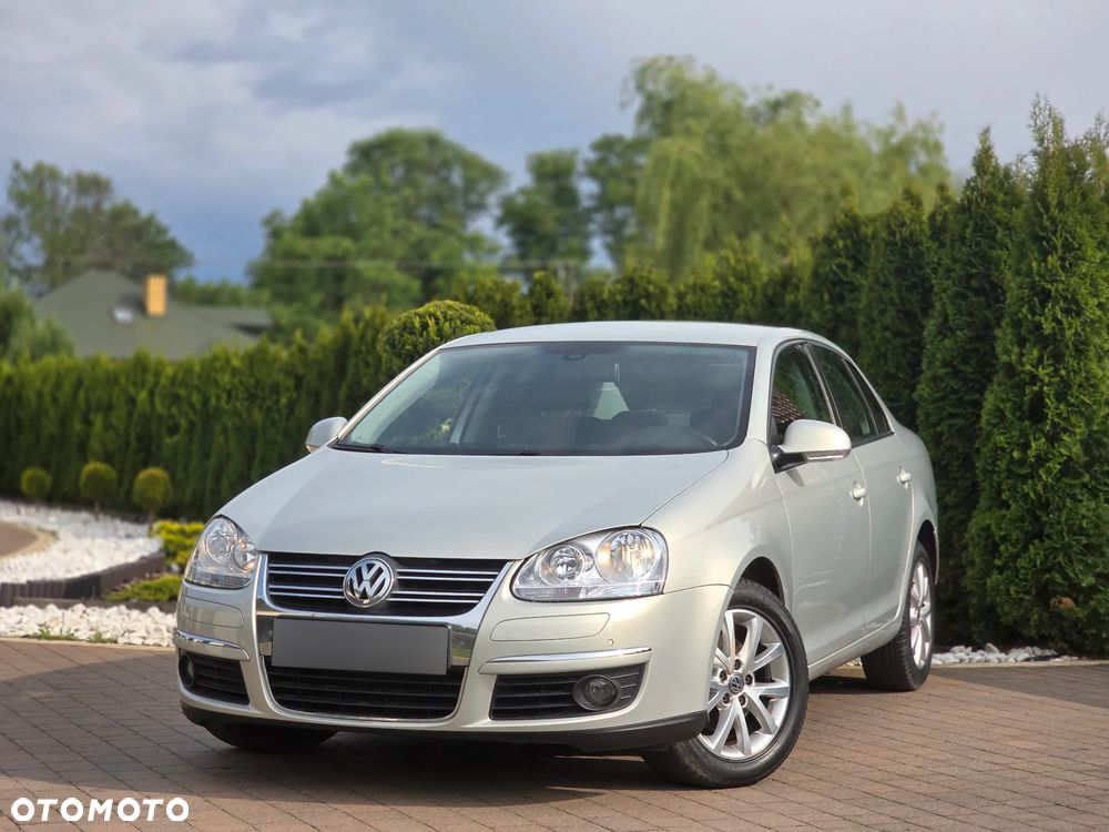 Volkswagen Jetta 1.4 TSI Comfortline - 2