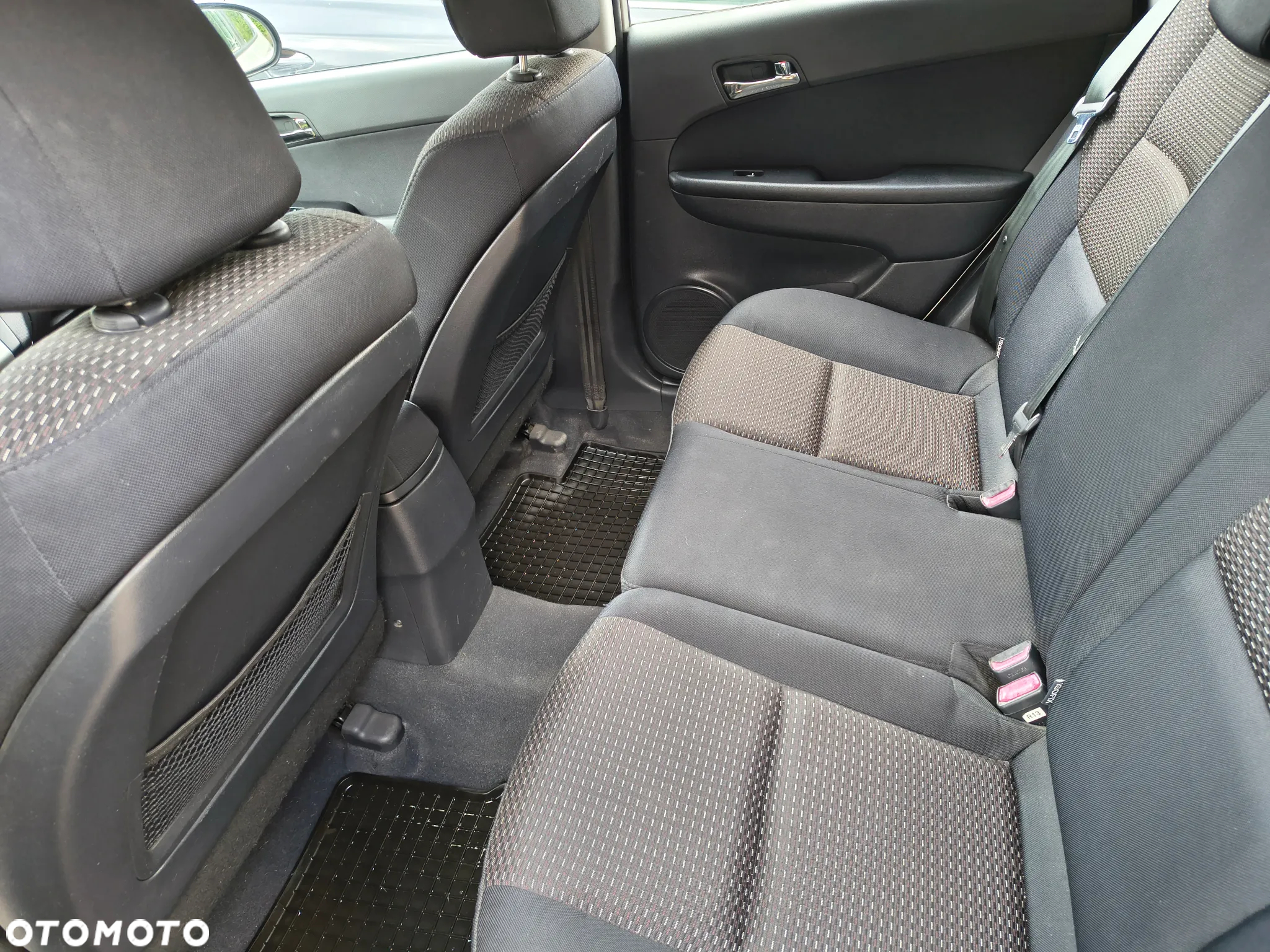 Hyundai i30 1.6 CRDi Classic + - 4