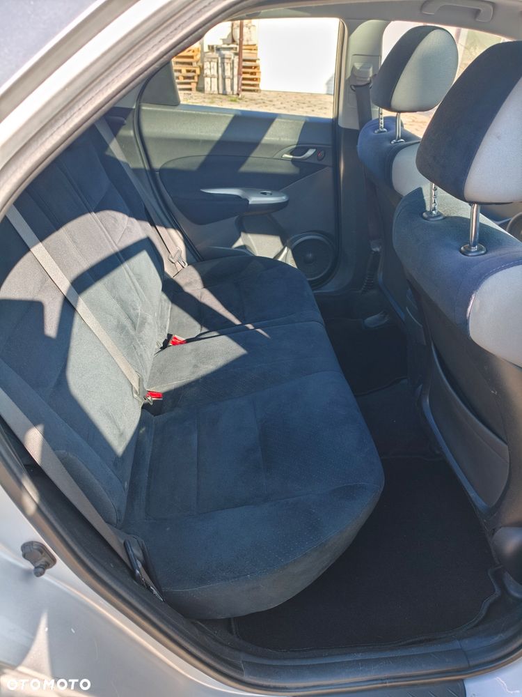 Honda Civic 1.8 Comfort - 33