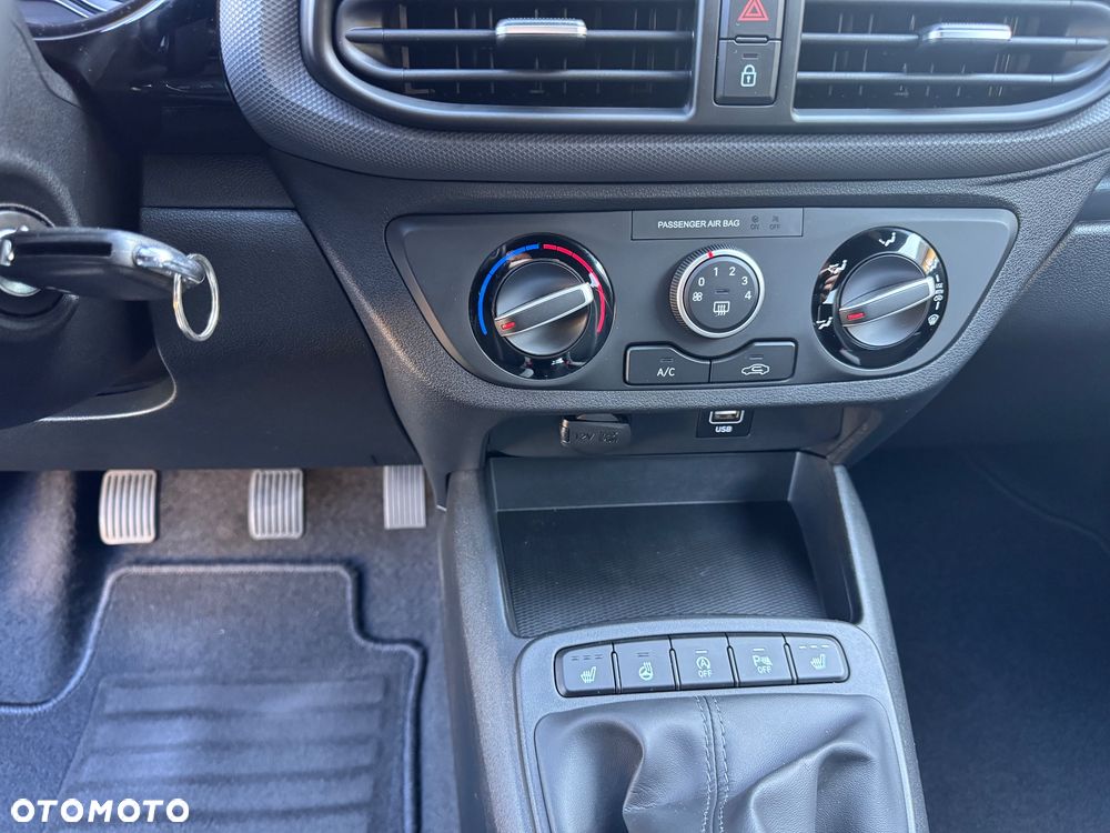 Hyundai i10 - 13