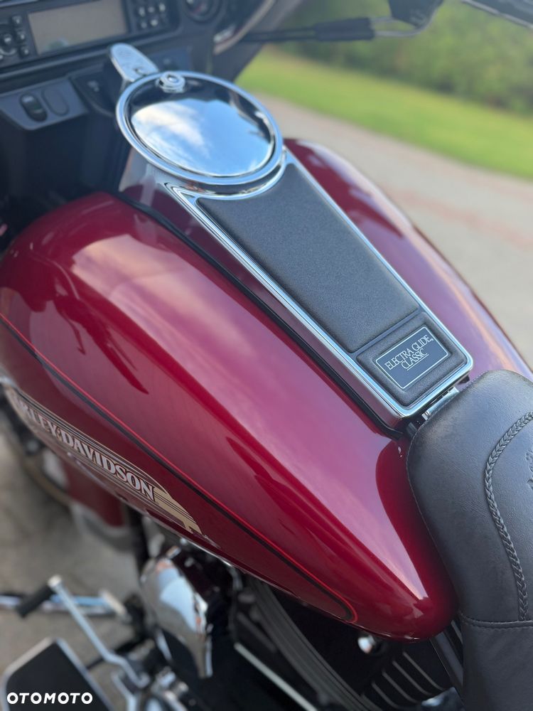 Harley-Davidson Touring Electra Glide - 16
