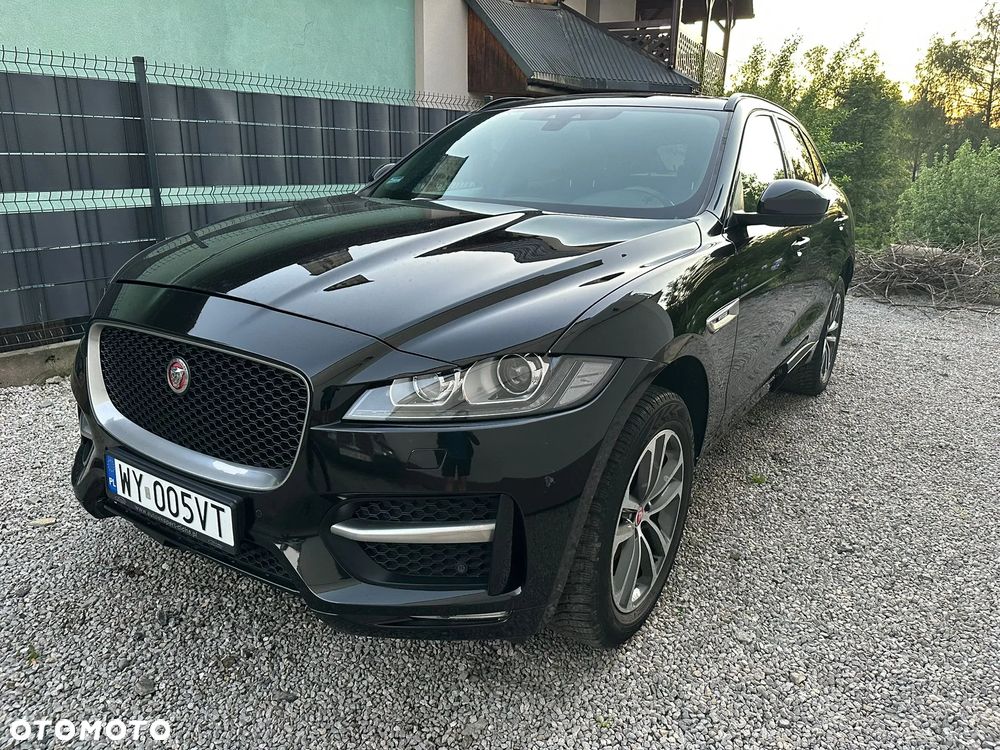Jaguar F-Pace - 1