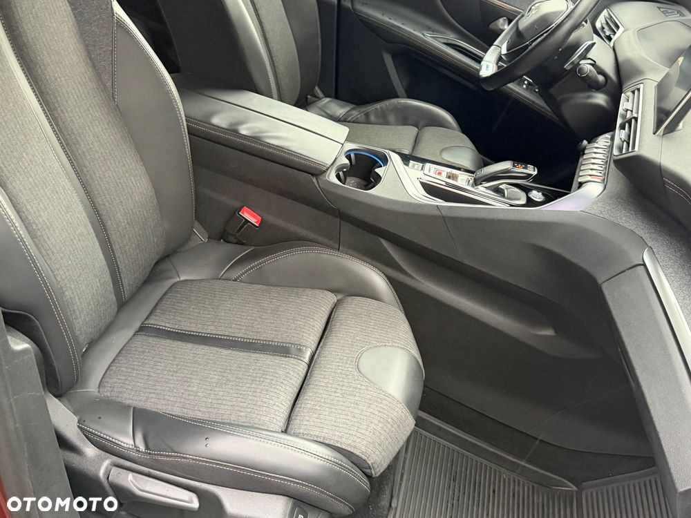 Peugeot 3008 - 24