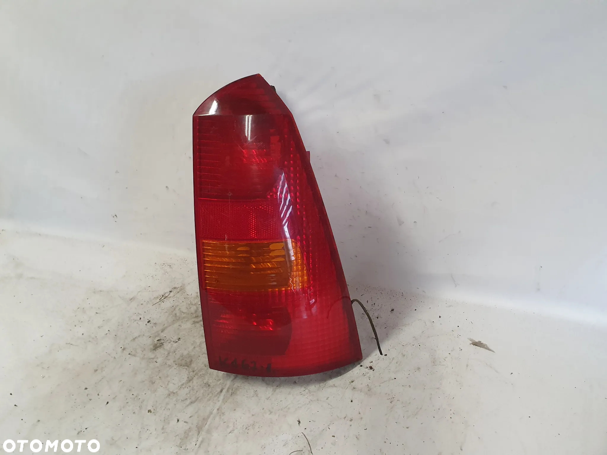 * LAMPA TYLNA PRAWA TYŁ PRAWO FORD FOCUS MK1 KOMBI - 2